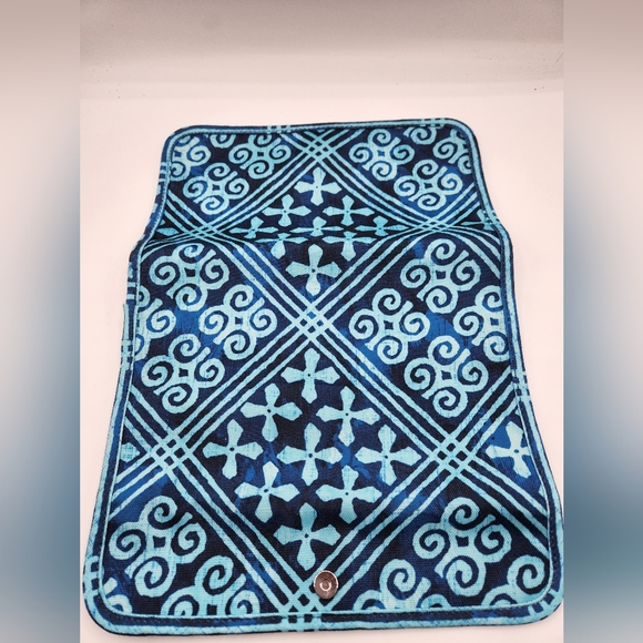 Vera Bradley Cosmetic Brush Organizer with Cuban Tiles Design - Picture 6 of 10